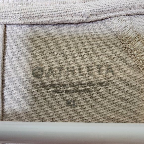 Athleta Cream Color Crewneck Athletic Hi-Low Hem Sweatshirt...size XL - Picture 3 of 9